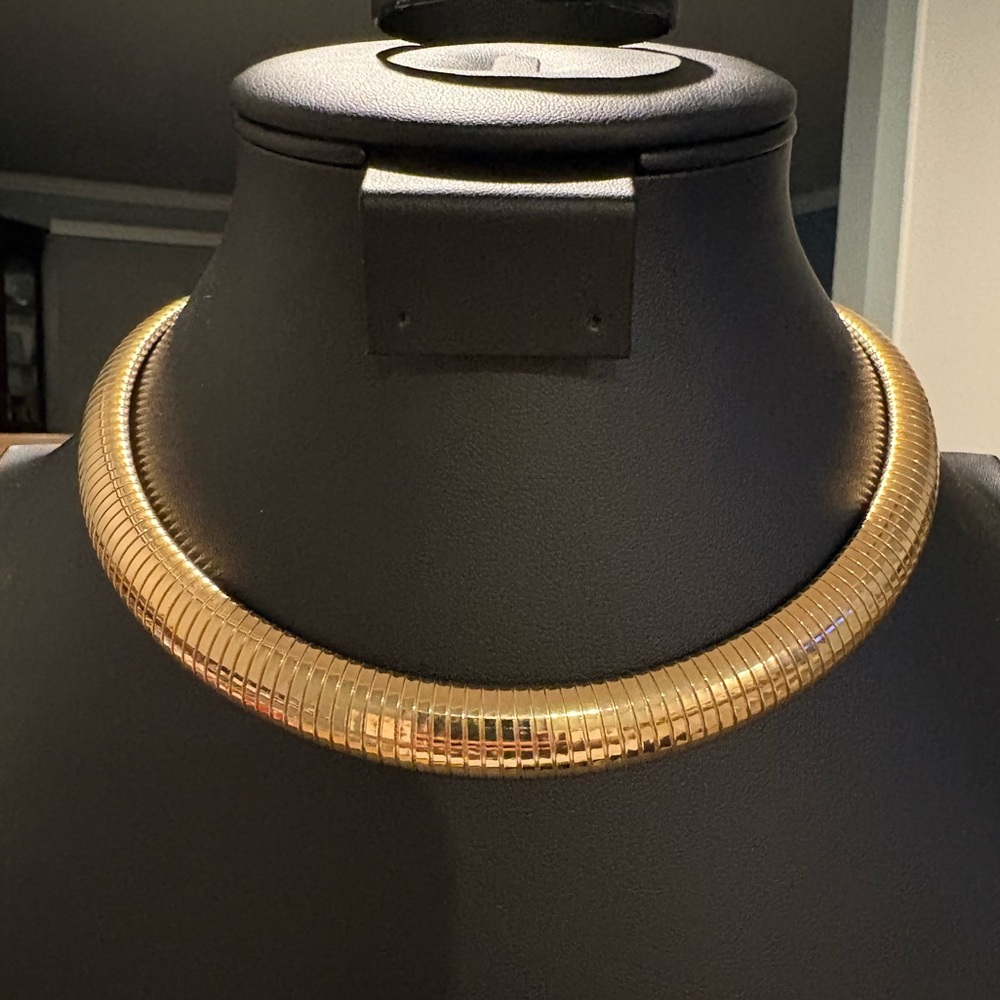 Vintage Gold Choker Omega Necklace 80’s 90’s Stunning Gold Tone